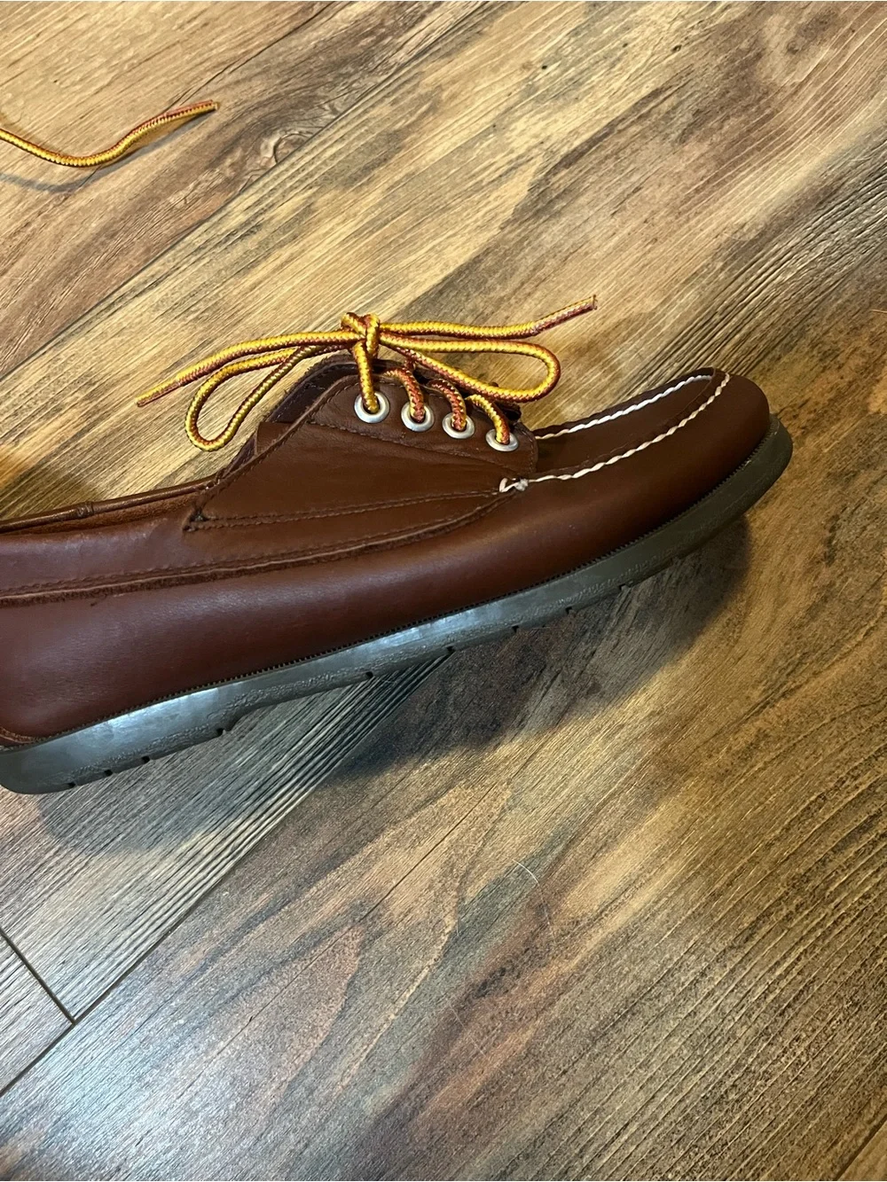 L.L.Bean Brown Leather Boat Shoes Men’s/Women’s Size 7 Lace-Up Moccasin Shoes